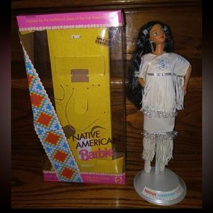 Vintage BARBIE doll- Native American Barbie doll